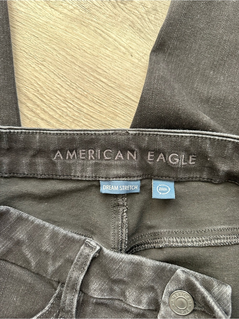 American Eagle Outfitters Dream Stretch Curvy Black Skinny Jeans size 4 - Picture 3 of 4